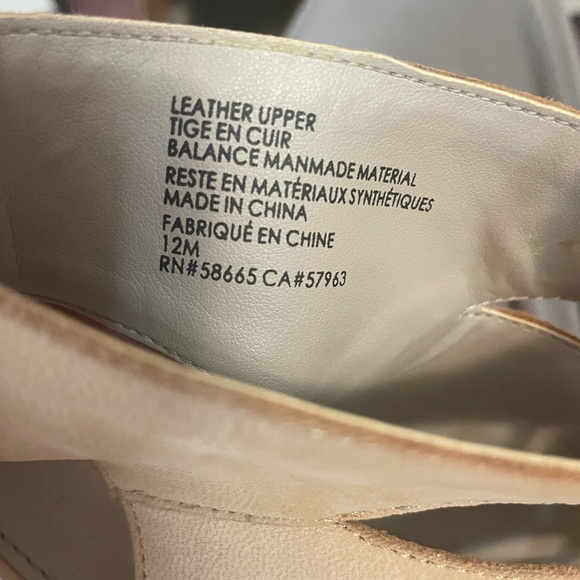 Hinge Lace Up Block Heels - Picture 3 of 5